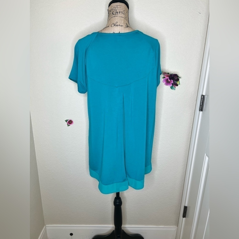 Premise Split Back Tunic - Picture 7 of 12